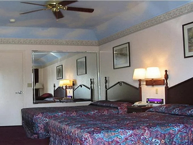 Scottish Inns & Suites Humble