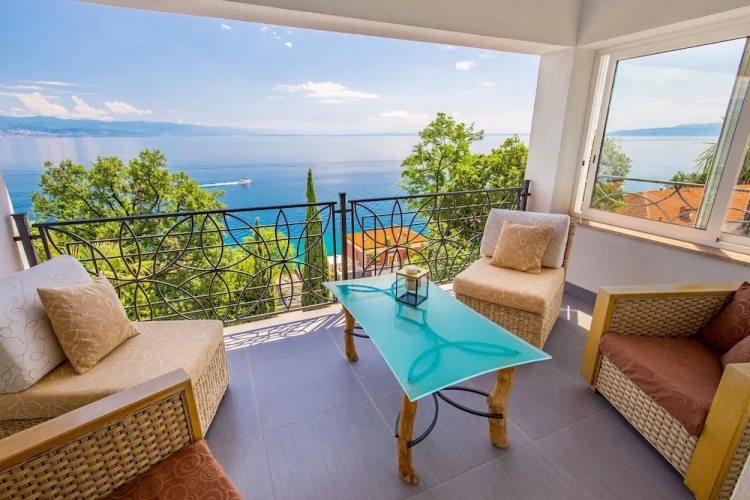 Standard Penthouse room