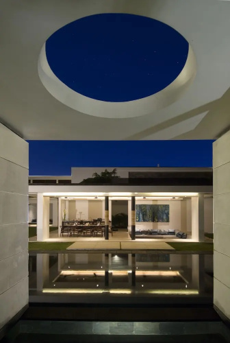 Villa Aqua