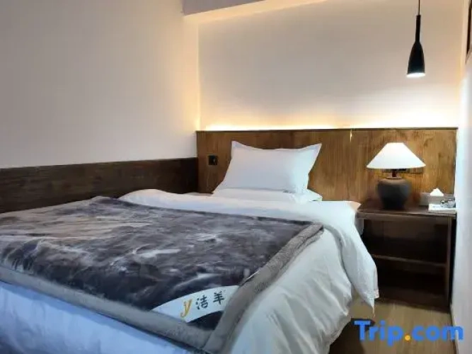 Standard Double room with view