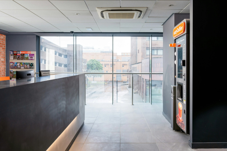 Easyhotel Glasgow (Adults only) photo 12