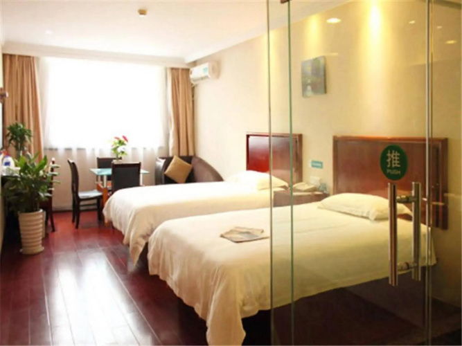 GreenTree Alliance Nantong Coach Station Hotel