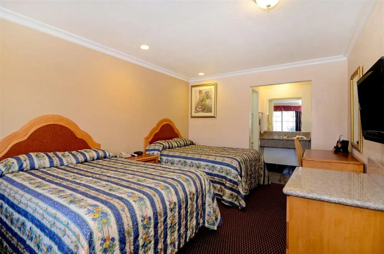 Circle City Inn