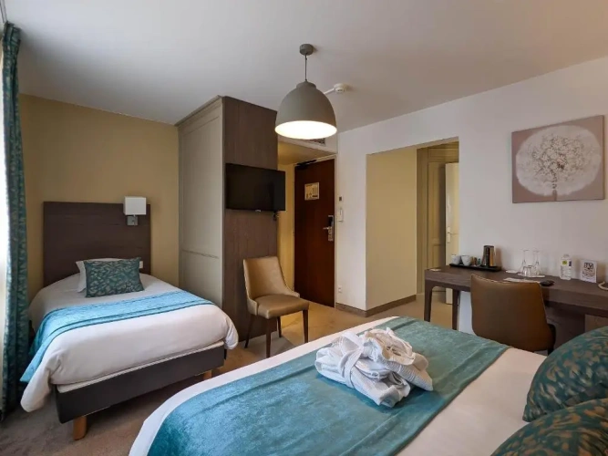 Superior Triple room