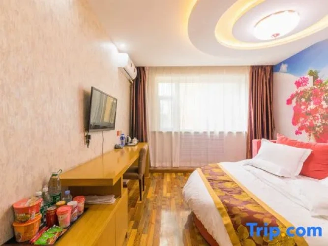 Standard Triple Family room