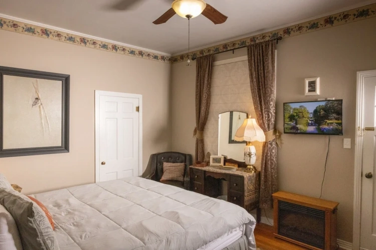 Standard room with balcony