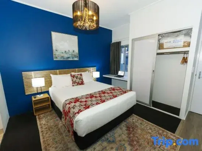 1 Bedroom Superior Double Apartment