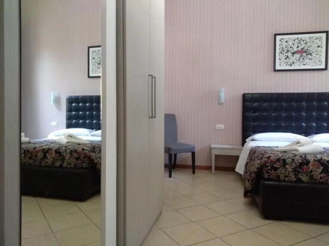Standard Triple room