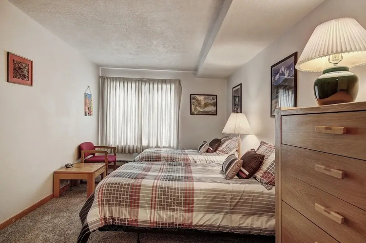 2062 The Pines 2 Bedroom Condo by RedAwning
