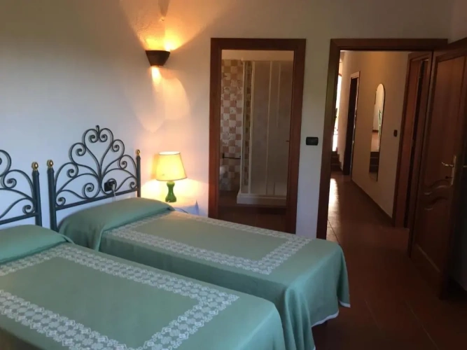 2 Bedrooms Villa