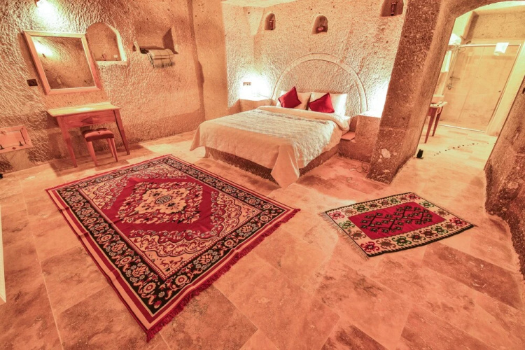 Mosaic Cave Hotel