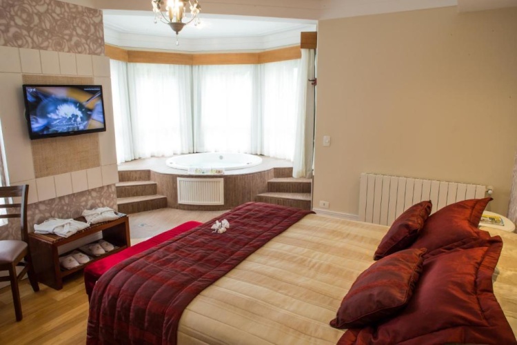 Suite with view