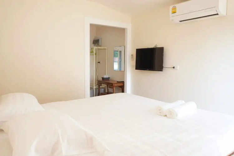 Baan Maesot Plus