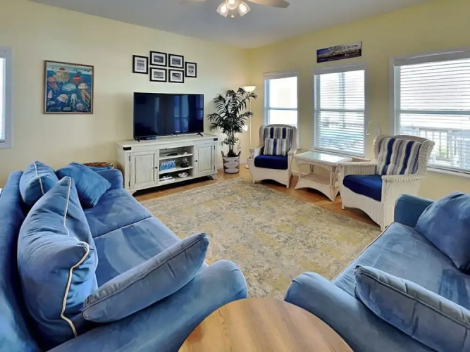 Ocean Splendor by Topsail Realty