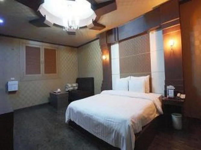 Lexy Hotel