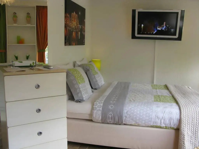 Sir Nico Guest House
