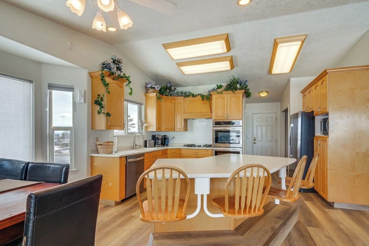 6 Bedrooms Cottage