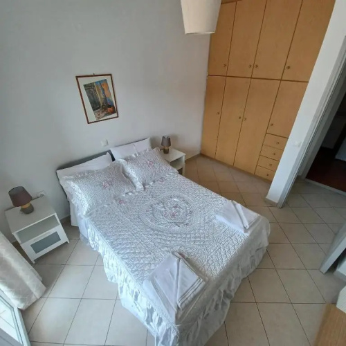 Eleonas Apartment 2, Lygia