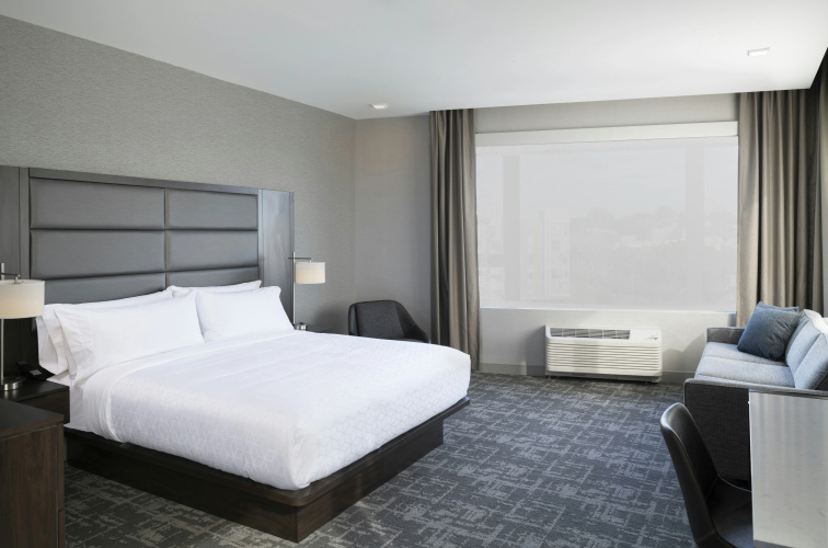 Staybridge Suites Boston Logan Airport - Revere photo 7