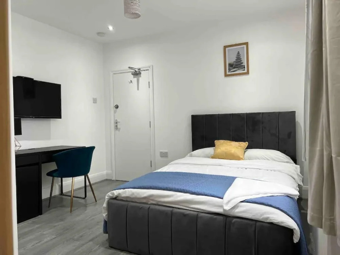 Inviting 2-bed Apartment in Ilford