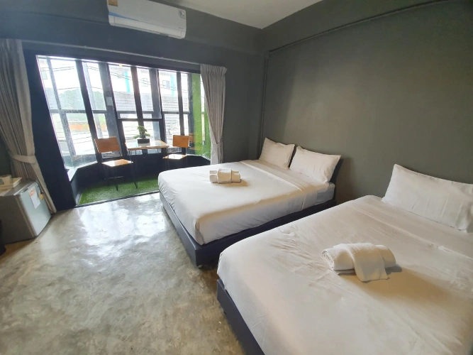 Standard Triple room