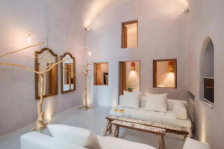 Ammos Oia Mansion