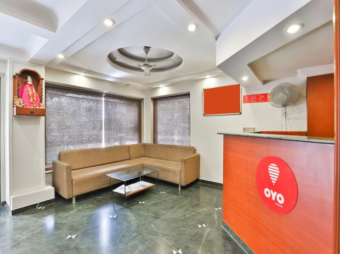 OYO 14411 Hotel Royal