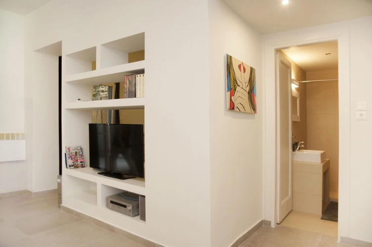 HiEnd Flat and Terrace Lower Gfloor