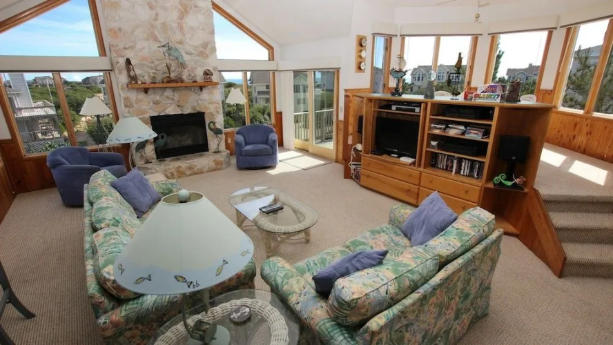 Footprints In The Sand - 5 Br Home