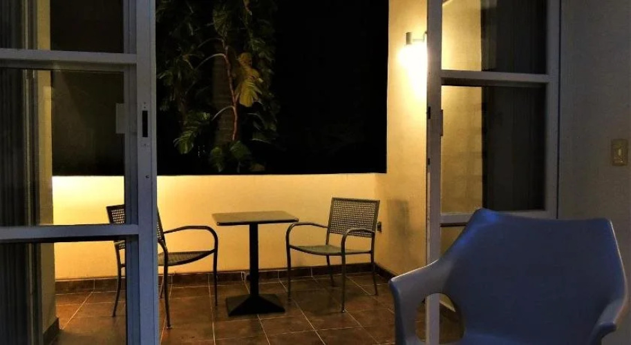 Maya Suites By LHMG