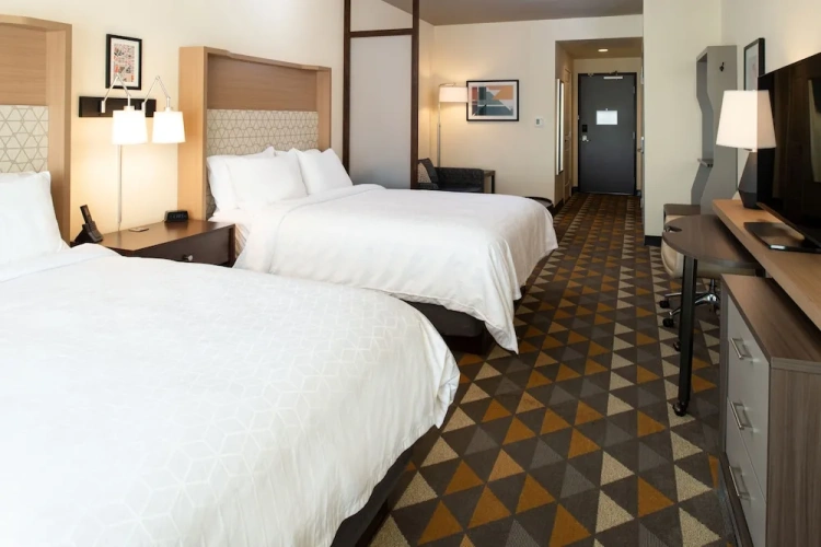 Quadruple Suite