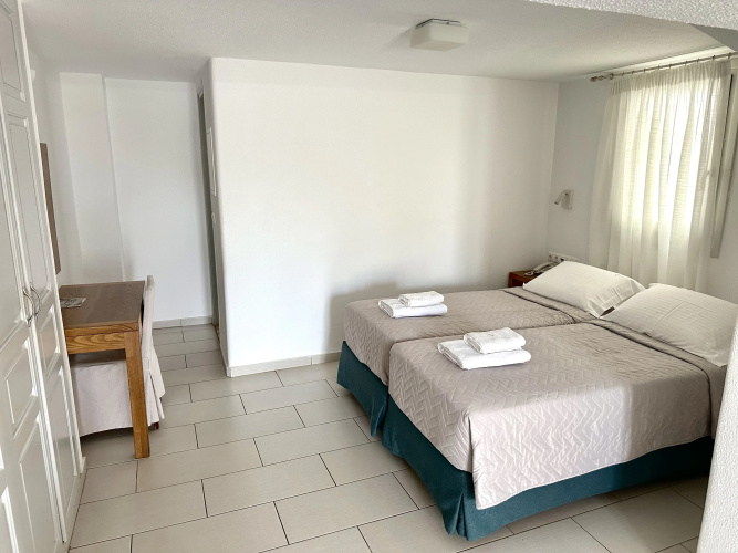 Elena Hotel