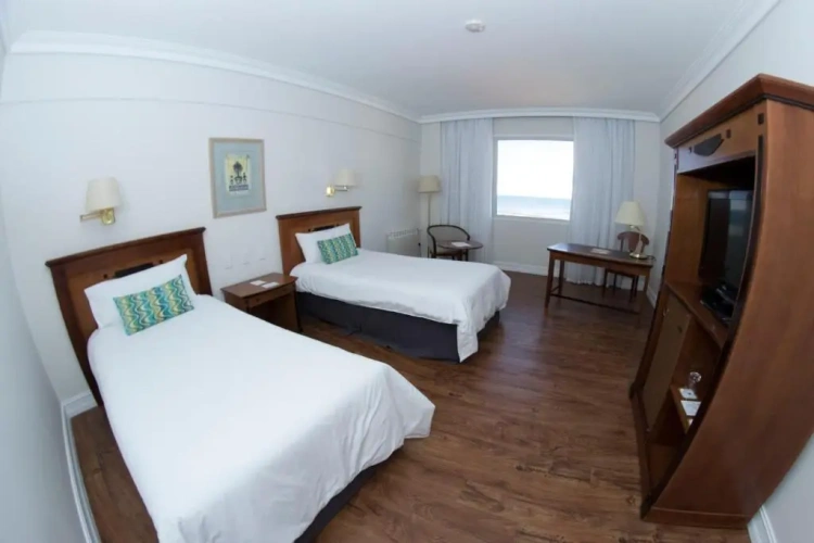 Executive Twin Suite