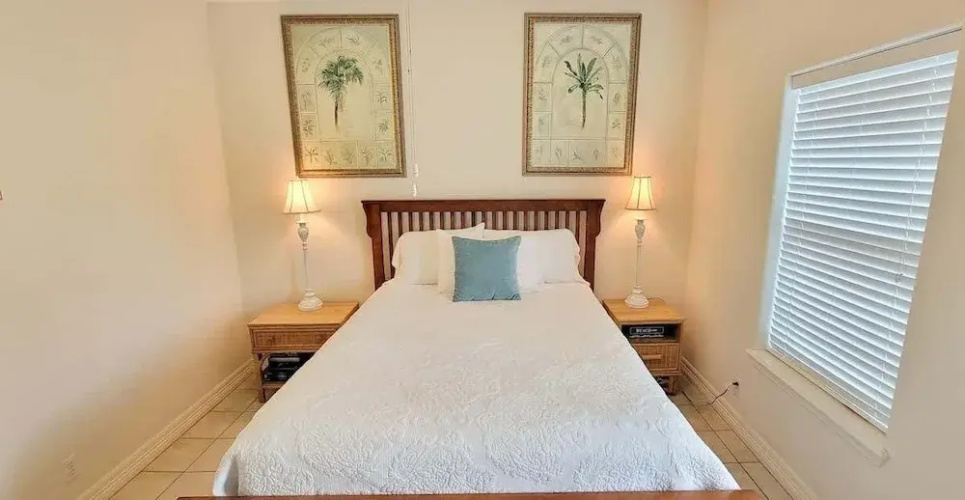 Beach & Palms Condo 2 Bedroom Condo by RedAwning