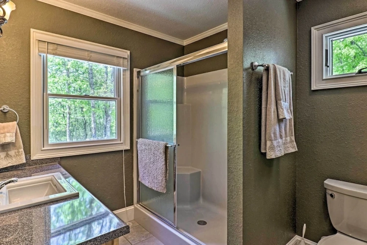3 Bedrooms Cottage