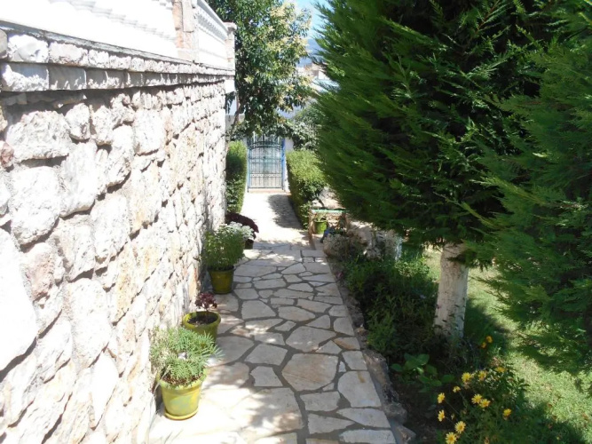 Villa M Cako