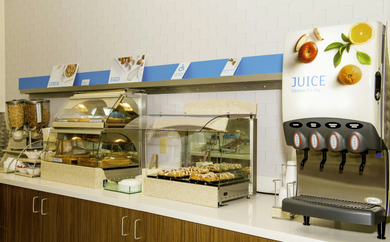 Holiday Inn Express & Suites St. Petersburg North (I-275) photo 13