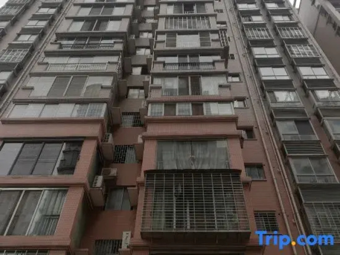 Chenzhou Yuanshi Senlin Hostel