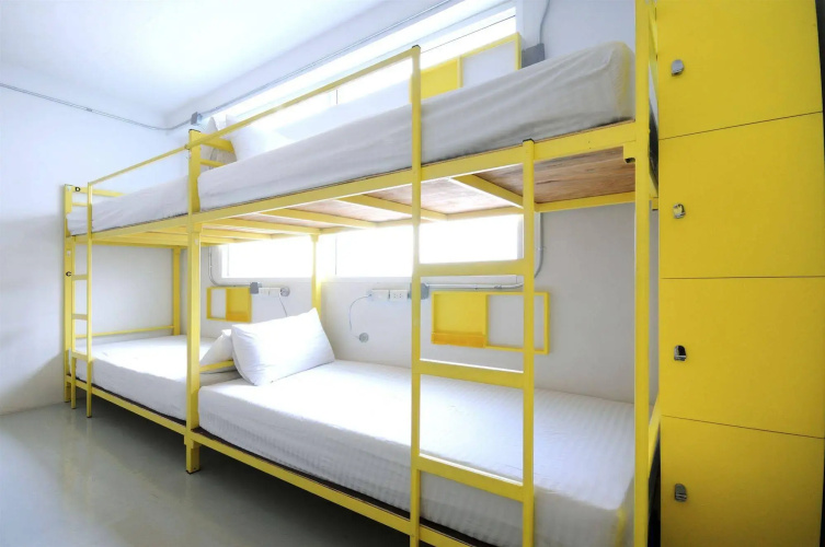 Jellybean Ezy Hostel Sathorn