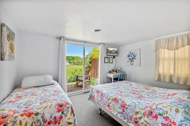 Sunset Acres Motel