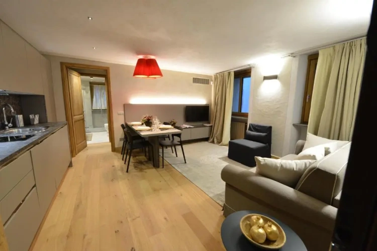 Apartment with balcony