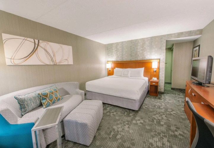 Courtyard Nashua