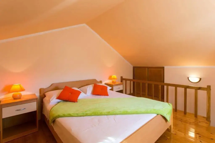 Apartments Moretic