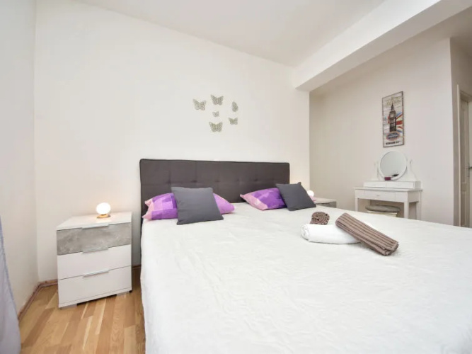 Apartmani Ana Vir