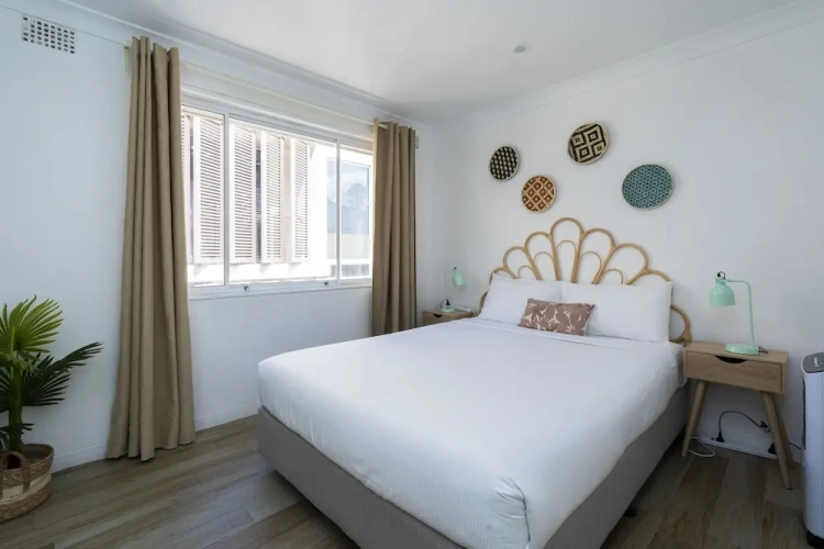 2 Bedrooms Apartment with balcony and beachfront