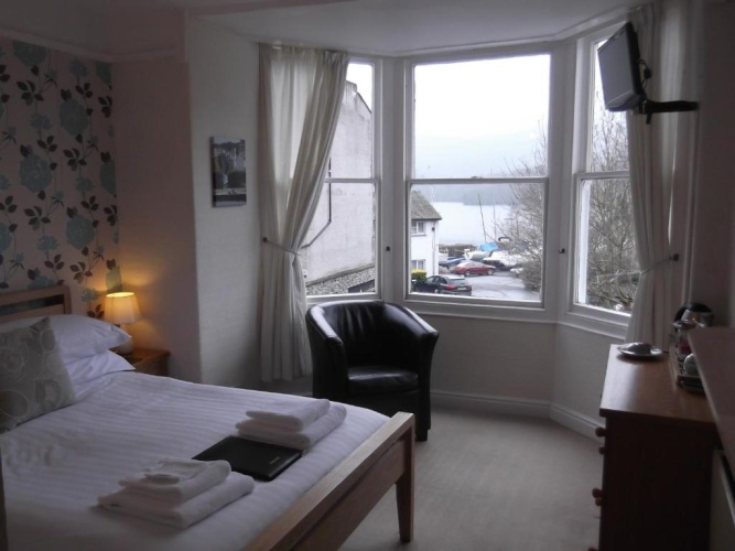 Classic Double room with lake view
