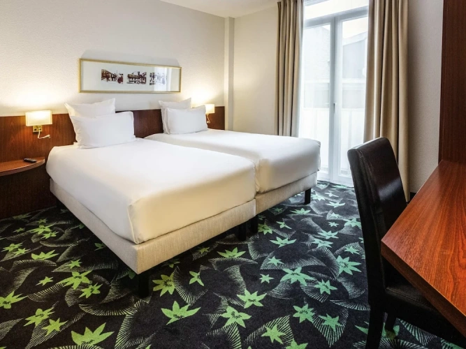 Standard Twin room with balcony