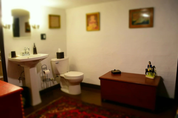 Daniels House Inn