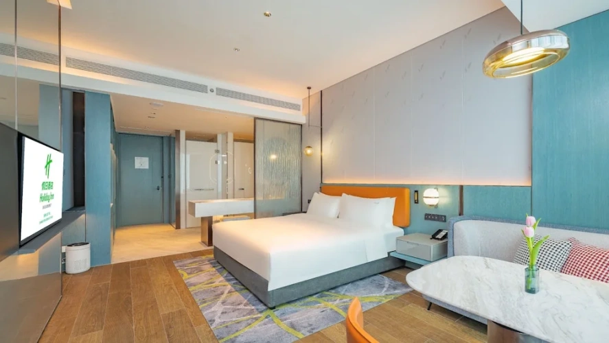 Standard Double room with city view