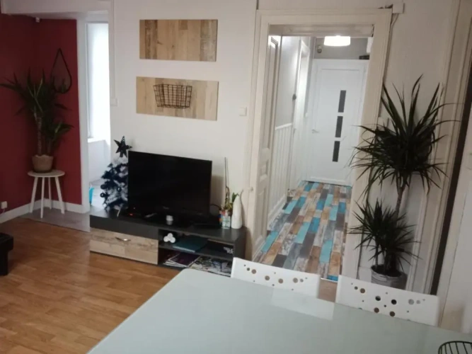 2 Bedrooms Apartment